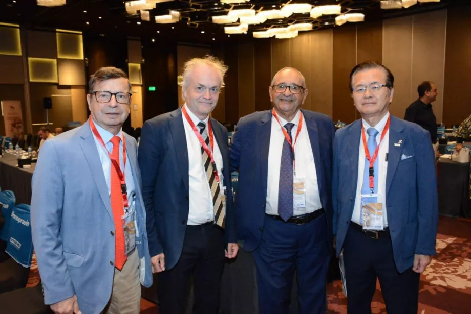 Tajiri Aabakken Rey Zakaria