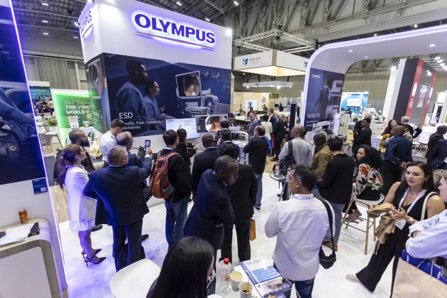 Exhib WEO Day 2 0461